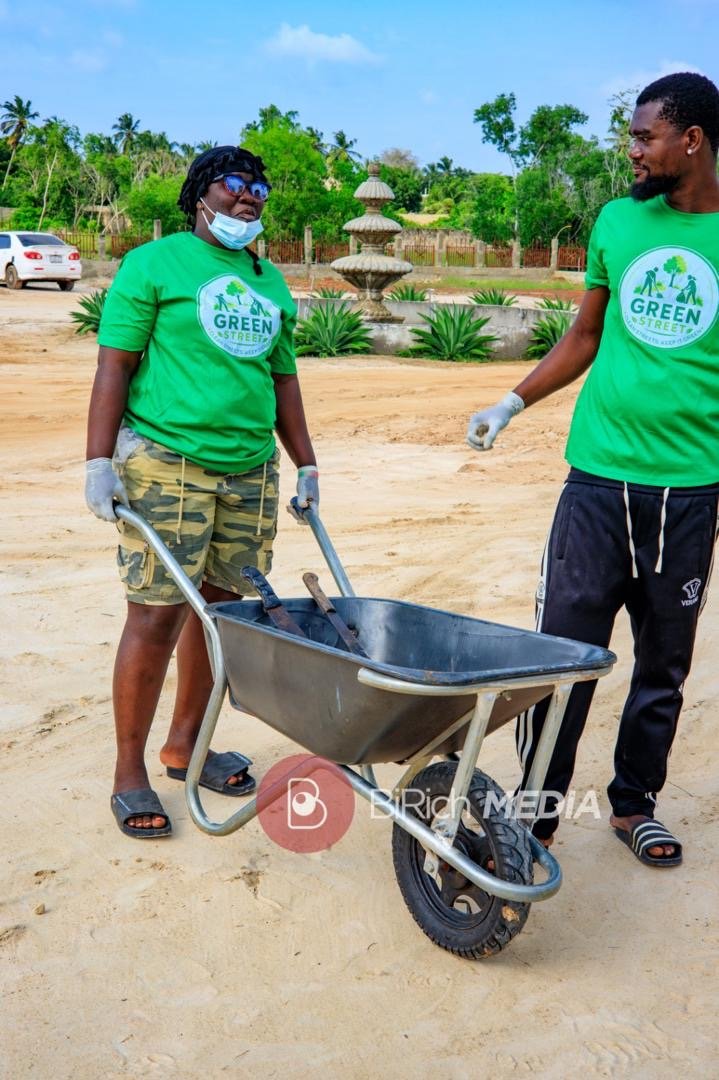 Green Street Volunteers at Work